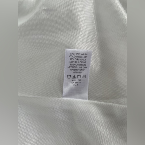 3/25 White Crepe Fabric Maurice’s Open Front Crop Blazer - Picture 7 of 10